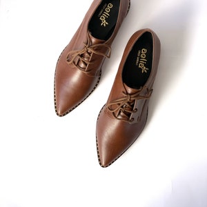 Handmade Vegan Brown Oxford Shoes | Women&#39;s Pointed Toe Flats | Derby Style Lace-Up Dress Footwear