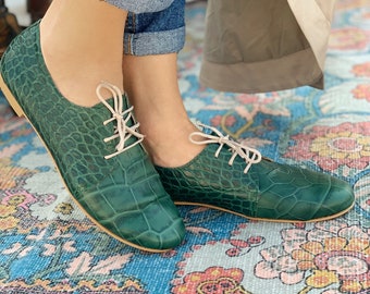 green flat shoes ladies