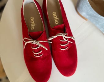 Custom made Suede Women. Leather Oxfords, Classic Shoes For Ladies, Flat Formal Shoes, Handmade Flat Leather Shoes, Elegant Oxfords Shoes