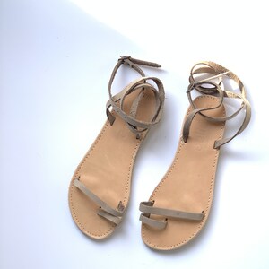 natürliche Farbe Sandalen, Zehenring barfuß chic Sandalen Bild 3
