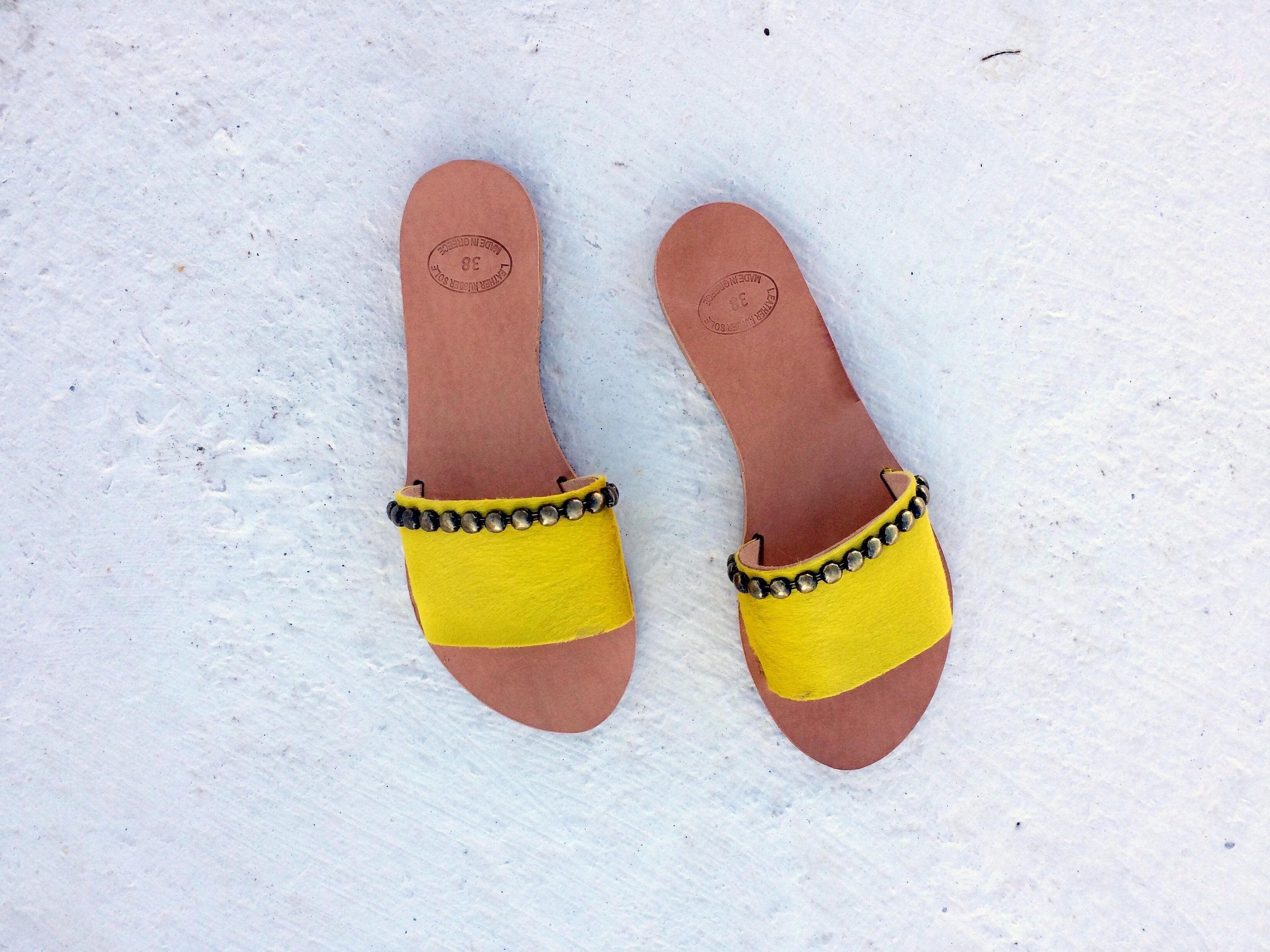 leather flipflop