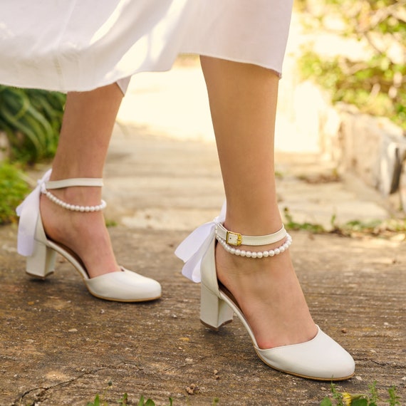 Pearl Ivory Wedding Shoes, Comfort Block Heels, Elegant Bridal Shoes, Pearl  Decorated Shoes, Sheer Bridal Heels, Hand Décor Wedding Shoes - Etsy |  Ivory wedding shoes, Bridal pumps, Ivory bridal shoes