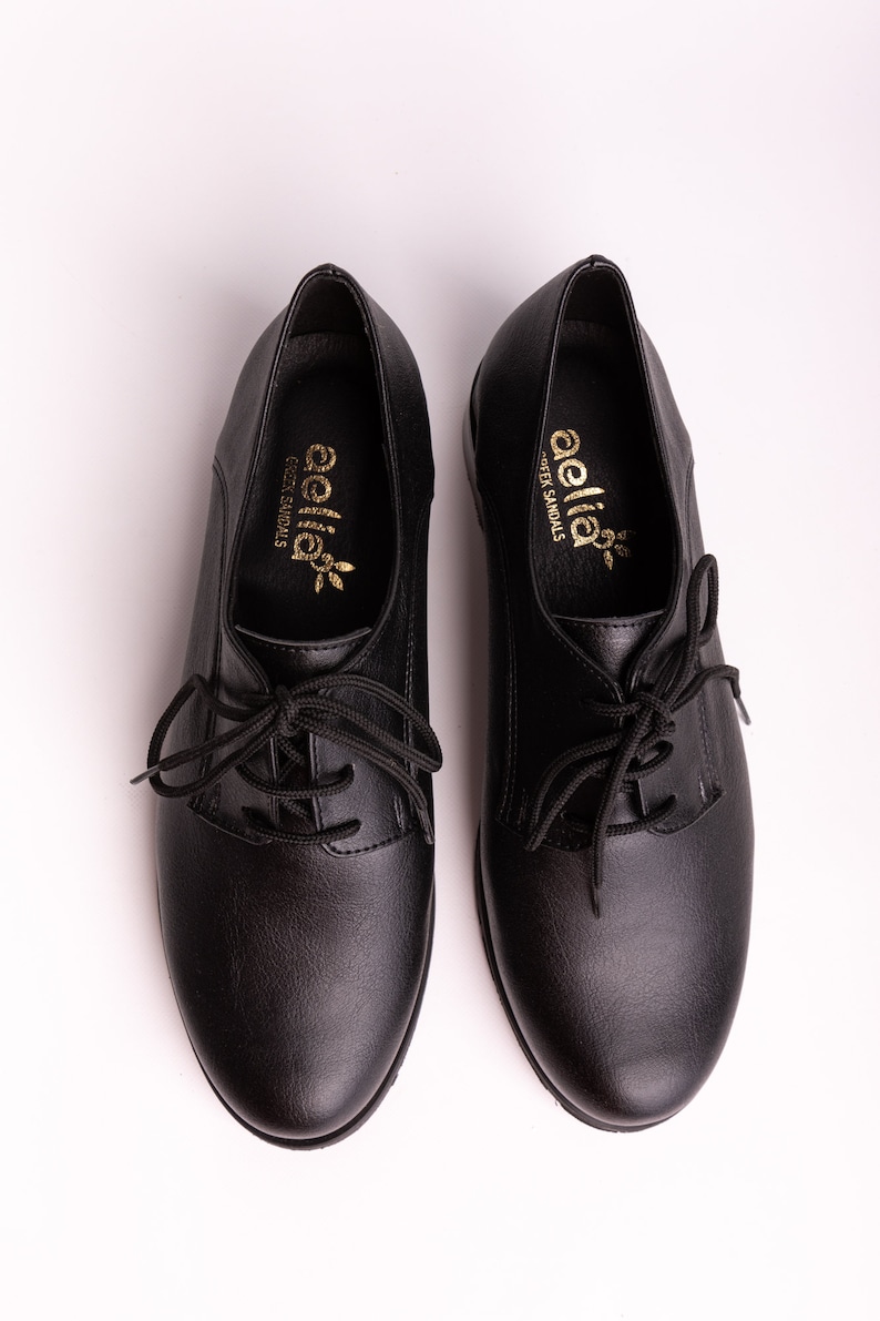 Black Oxford Woman Shoes// vegan version /Black vegan Leather Shoes/dance Shoes/Oxford flat Shoes/Flat Shoes/Black Leather Shoes/swing