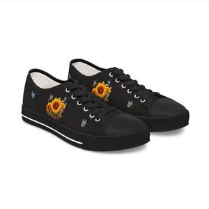 Women&#39;s Floral Low Top Sneakers, Casual Footwear, Summer Shoes, Trendy Sneakers, Gift for Her