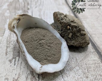 Fine Ground British Clay Powder – Sun & Air Dried Thames Estuary Earth Pigment for Art and Ritual.