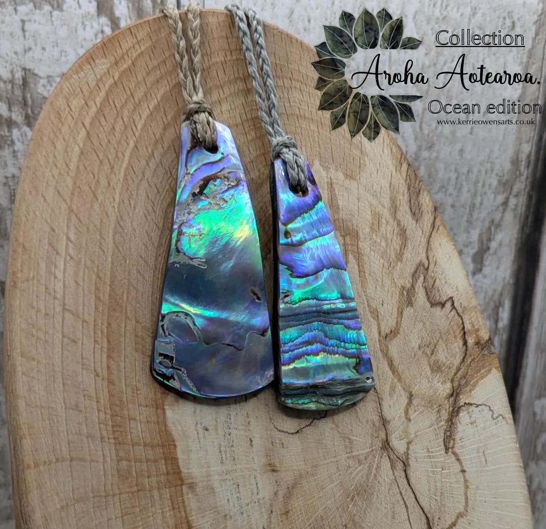 Talimanok Shell Small New Zealand Rainbow Pāua Shell Roimata Pendant – Iridescent ...