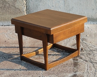 Mod Walnut Side Table w/Drawer ~ Peter Reinisch Chicago ~ Danish Modern End Table ~ Sculpted Base Lamp Table