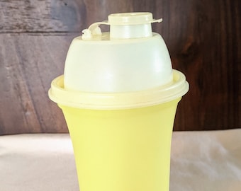 Tupperware Shaker Bottle, Blender Bottle, No Wheel