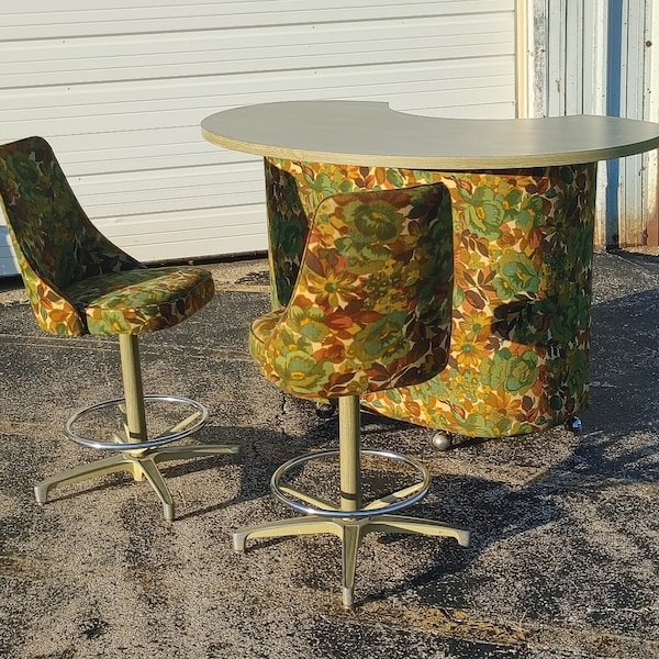 1960s Chromcraft Dry Bar and Swivel Stools ~ Vintage Freestanding Bar with 2 Barstools ~ Mid-Century Modern ~Avocado Green ~ Flower Power