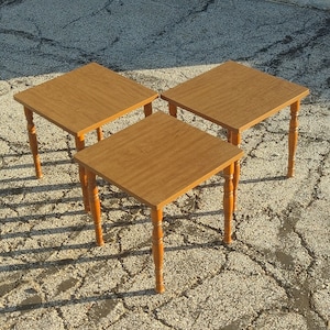 Set of 3 Vintage Stacking Side Tables ~ Formica Woodgrain Cocktail Tables w/Turned Wooden Lega ~ Cottage/Farmhouse End Table Set