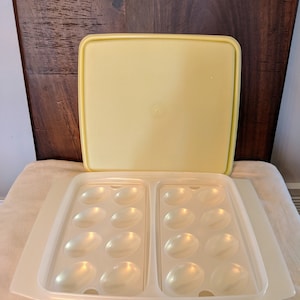 Tupperware Deviled Eierhalter