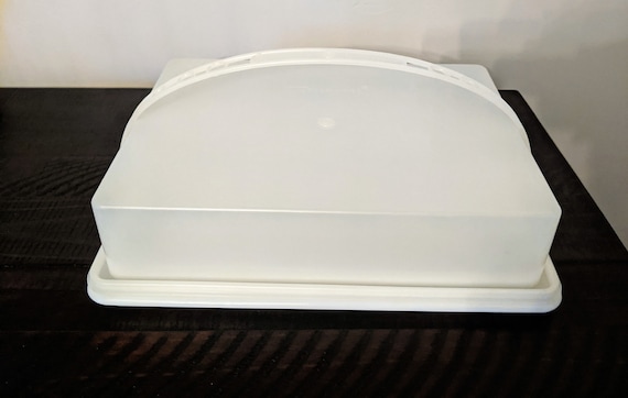 Tupperware Fresh-n-fancy Rectangle Sheet Cake Carrier W/handle 