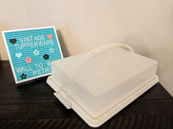 Tupperware Fresh-n-fancy Rectangle Sheet Cake Carrier W/handle 