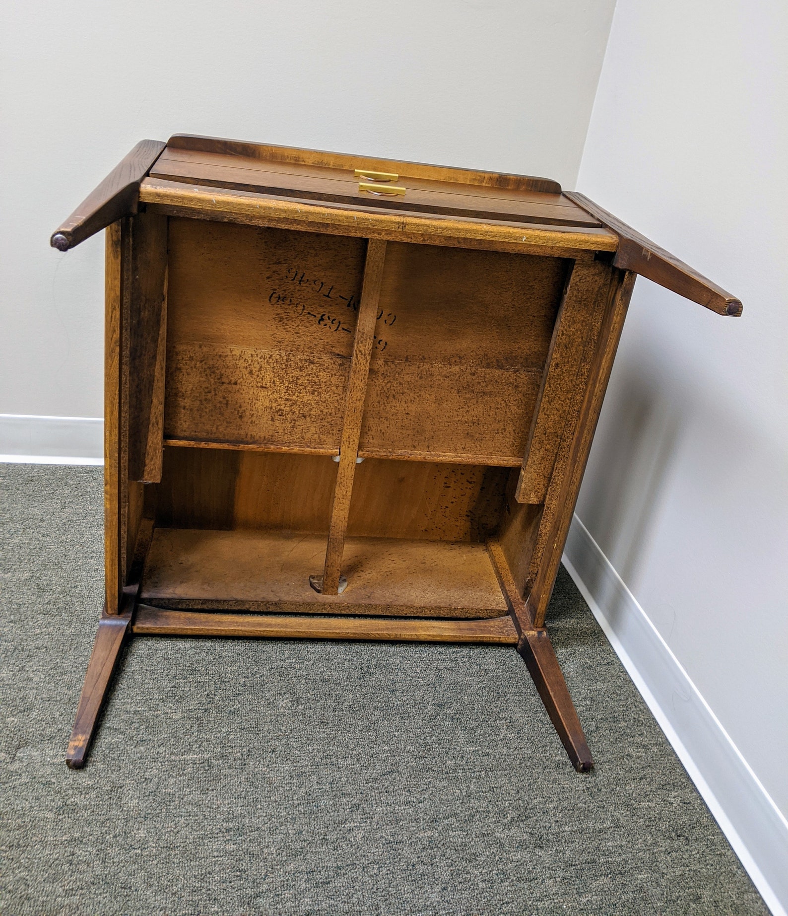 Pair of Vintage Bassett End Tables Nightstands Solid Etsy