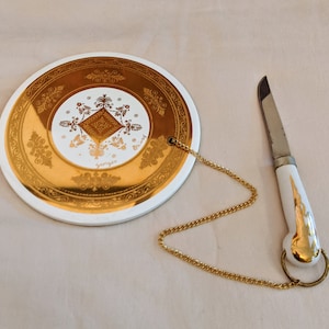 Georges Briard Gold Cheese Tile with Knife ~ Ceramic ~ Trivet