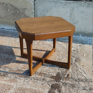 Mod Walnut End Table ~ Vintage Side Table ~ X-Base Lamp Table ~ Phillip Reinisch Chicago ~ Wood Grain Laminate Top
