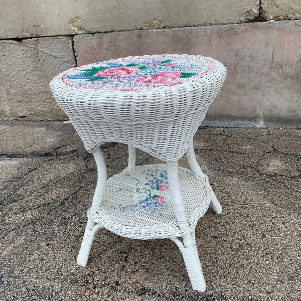 Vintage White Wicker Side Table w/Painted Roses ~ Round Wicker End Table  w/Magazine Shelf ~ Farmhouse ~ Cottage ~ Pink, Blue Green