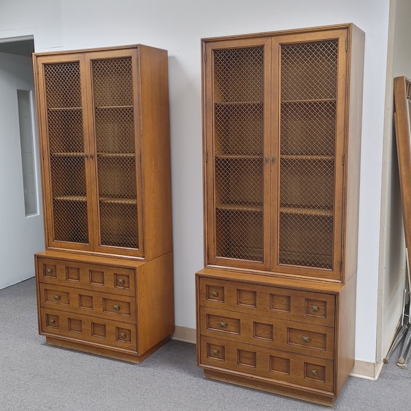 Henredon "Custom Folio Three" China Cabinet Pair ~ 1960's Two Piece Display Hutch Set ~ Linen Storage ~ Shelves ~ Drawers ~ MCM