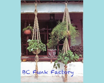 Macrame Plant Hanger PDF Pattern, Pot hanger macrame. DIY macramé pattern - PDF Macrame Pattern - Vintage 1970's Macrame