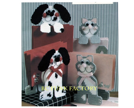 Plastic Canvas PDF Pattern Cat & Dog Stationary Holder - Bookmark Plastic Canvas Vintage Pattern Printable Download