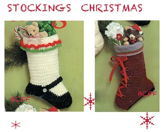 かぎ針編みのクリスマスブーツ、サンタクロースの靴のかぎ針編みの かぎ針編みのクリスマスブーツ、サンタクロースの靴のかぎ針編みの