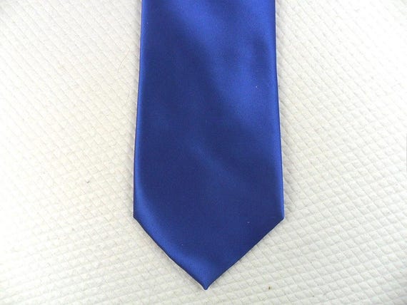 Vintage Geoffrey Beene Royal Blue Silk Tie - 56