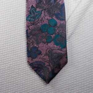 Vintage Wembley Tie Purple and Turquoise Green Polyester Leafs Leaves Necktie 54 x 3.25 Vintage Tie Shop T1566