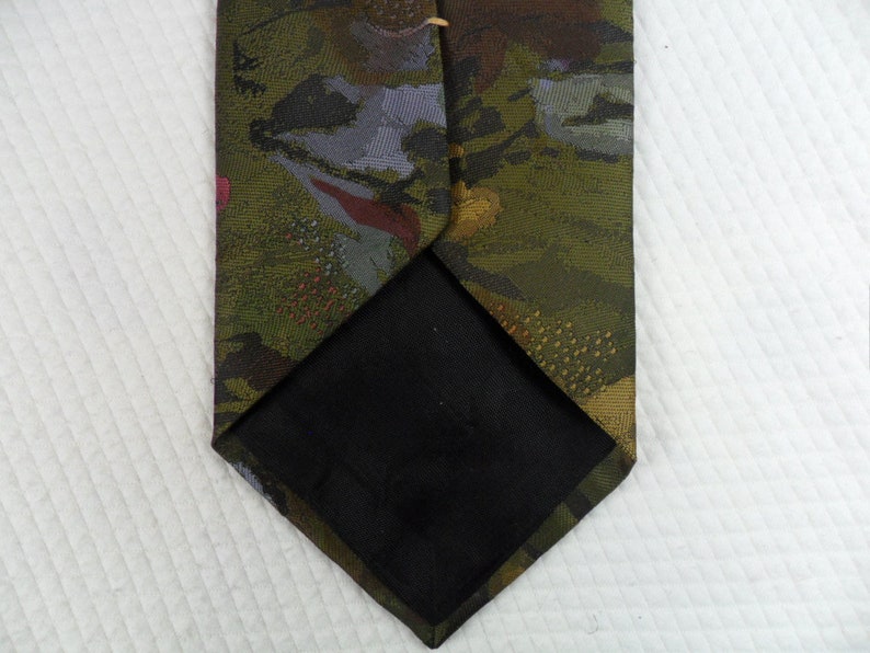 Vintage Di Maro Elegate Tie USA Polyester Green Abstract Necktie 56 x 3.75 Vintage Tie Shop T1662