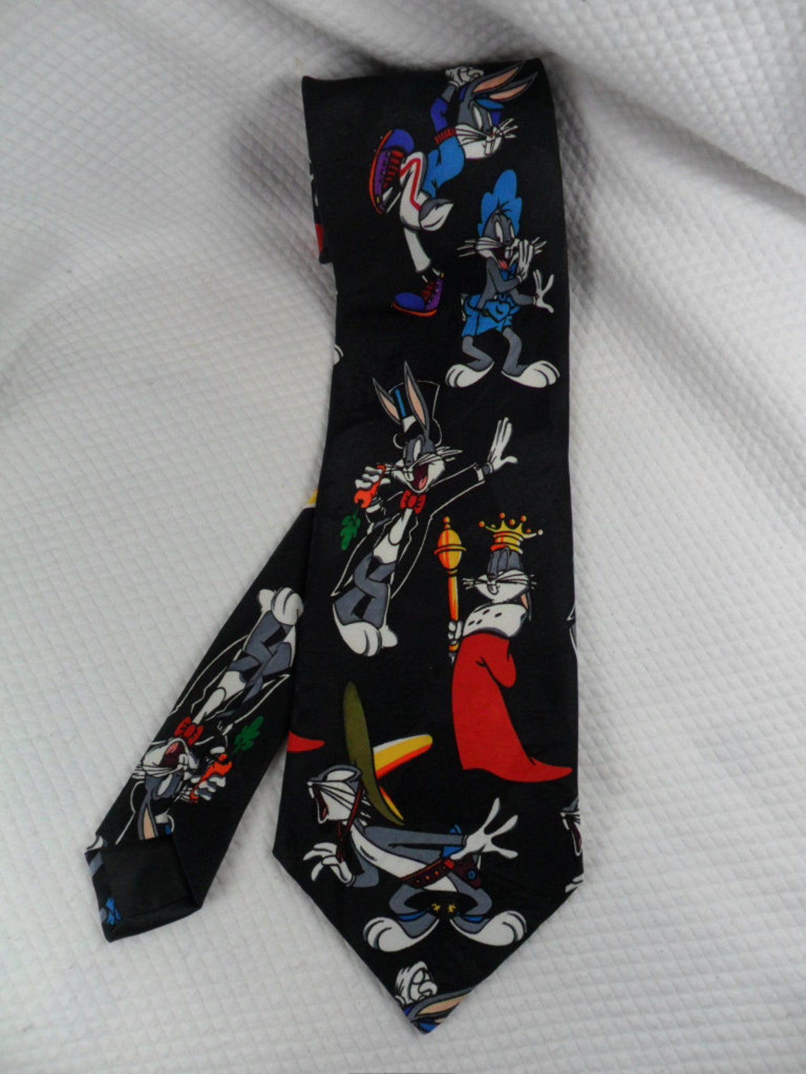 looney tunes bow tie