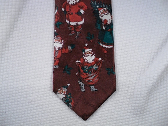 Hallmark Men's Novelty Neck Tie Red Green Christmas Trees 57"