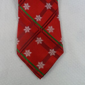 Vintage Christmas Snow Flake Tie 100% Silk Geometric Snow Flakes Red and White Holiday  Necktie 60 x 3.75 Vintage Tie Shop T988