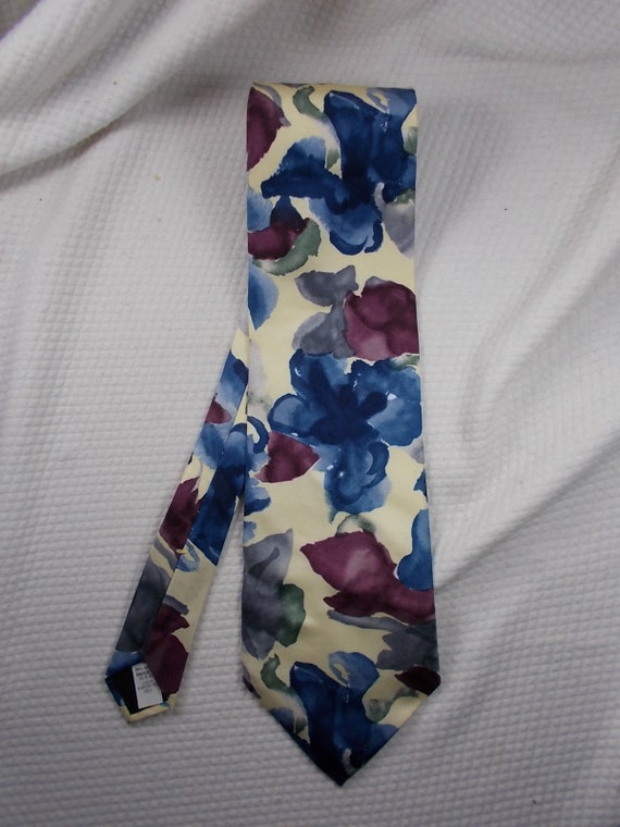 Vintage Wembley Tie Beige, Red and Blue ImportedS… - image 4