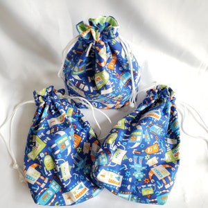 Alien robots drawstring gift bag, party favor bags, kids travel bag for toys,