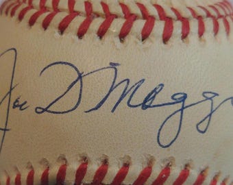 Joe DiMaggio Signed Ball JSA Letter Antique Vintage Autograhed in ink  Major League Authentic Hall of Fame Old MLB baseball