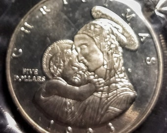 1993 Marshall Islands 5 Five Dollars Christmas Mary Jesus Proof Coin Antique Vintage Authentic Great 1.00 Ship