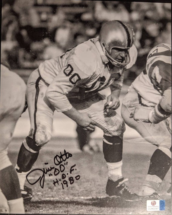 Jim Otto Oakland Raiders signed autographed, 8x10 Photo, COA with the proof photo will be included Jim Otto Oakland Raiders signed autographed, 8x10 Photo, COA with the proof photo will be included