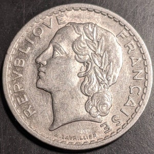 Antique Vintage Circulated 1947 French 5 Francs World Coin Liberte Egalite Fraternite Coin Old Piece 1.00 Shipping