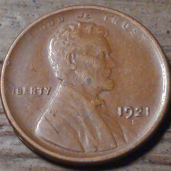 A Nice 1921 S  Wheat Cent part of an estate lot. Coin will grade Very Good - Very Fine + multiple available Lincoln Wheat Cent Penny no junk