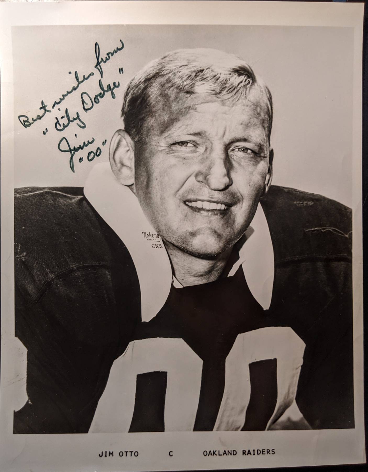 Jim Otto Oakland Raiders signed autographed, 8x10 Photo, COA with the proof photo will be included Jim Otto Oakland Raiders signed autographed, 8x10 Photo, COA with the proof photo will be included