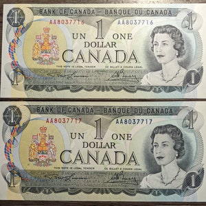 Vintage Pair of Consecutive Crisp Uncirculated Bank of Canada One Dollar Notes Canadian Banknotes Currency Queen Elizabeth