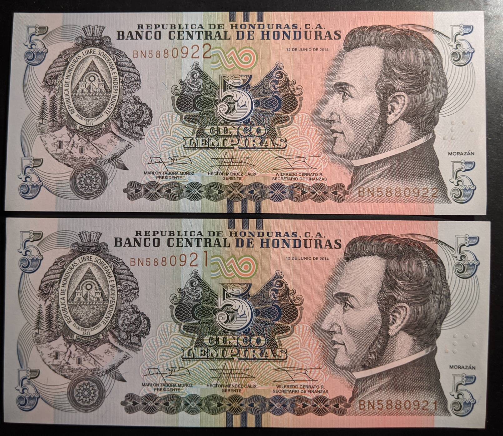 Consecutive Pair Crisp Uncirculated Banco Central De Honduras 5