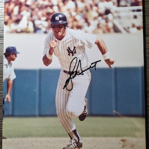 Bucky Dent Vintage New York Yankee Great Autographed Major League Authentic 8x10 Antique baseball Signed Photo.
