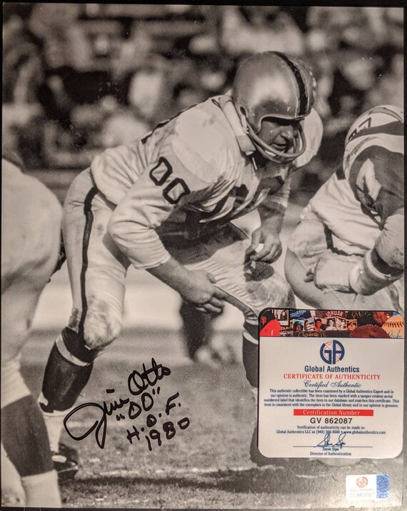 Jim Otto Oakland Raiders signed autographed, 8x10 Photo, COA with the proof photo will be included Jim Otto Oakland Raiders signed autographed, 8x10 Photo, COA with the proof photo will be included