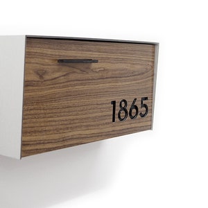 Mailbox with Aluminium Wood Walnut Face, White Aluminum Body and Black Acrylic Number, Custom Mailbox, Wall Mounted Mailbox, Mailnest Type 3