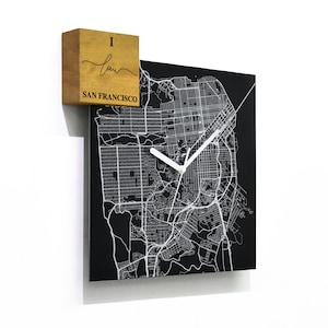 Horloge murale carrée moderne en aluminium noir - Gravure laser à fibre optique - Design minimaliste - Carte de la Californie - San Francisco - Idée cadeau personnalisée
