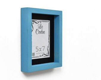 Le Cadre Picture Frames - Modern Wooden Photo Frames made of Swedish Wood - Handmade Picture Frames - Varnish Blue - Wall Frames 5" x 7"