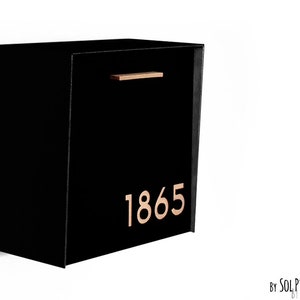 Mailbox with Aluminum Black Face and Body and Natural Wood Numbers, Modern Design, Custom Mailbox, Wall Mounted Mailbox, Mailnest, Type 1