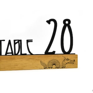 Moderne Tischnummern - Holz / Acryl schwarz - Tischnummer Stand - Hochzeit Tischnummern - Name & Logo - Name & Logo - Name & Logo - Name & Logo - Drache