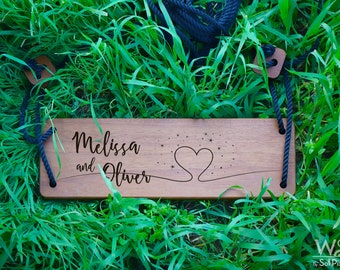 Columpio de árbol de madera - Madera maciza de teca africana - Regalo de pareja personalizado- Grabado láser - Día de San Valentín - Decoración de bodas - Regalos para hermanos