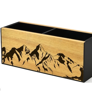 Stifthalter aus Holz - Schreibtisch Organizer - Stiftehalter - Personalisierte Geschenke - Cabin Decor - Berg Dekor - Housewarming Geschenk - Berge